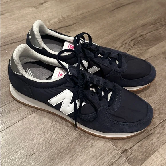 New Balance Women's Dark Blue and White Sneakers - Picture 2 of 5